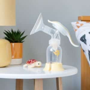 Medela Harmony Handkolf Essential Pack met 4x moedermelk bewaarzakjes en 4 zoogcompressen